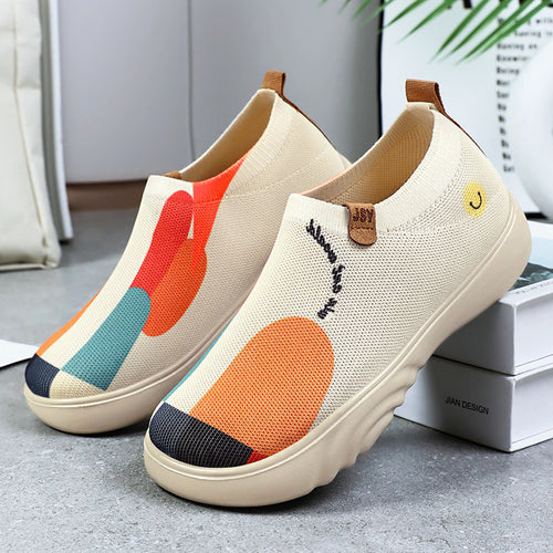 Damen nan gestrickter Slip-On Sneaker mit verspielter Stickapplikation und stoßdämpfender EVA-Plateausohle EB