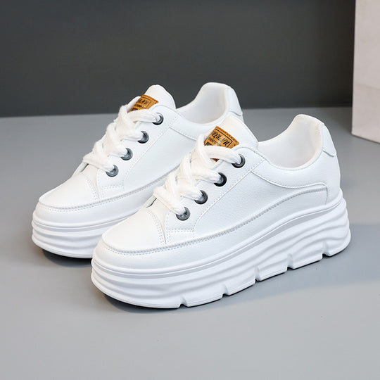 Damen Platform Sneakers mit robustem Sohlenprofil und eleganter Schnürung EB
