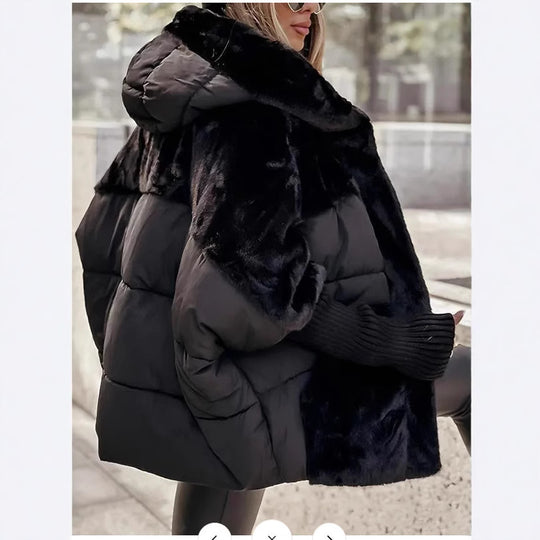 Damen nan oversized gesteppte Winterjacke mit Kunstfellpanelen, Kapuze und integrierten Rippenärmel-Details EB