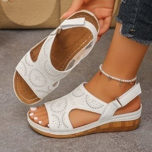 Damen Wedge-Sandalen mit komfortablem Fußbett und atmungsaktiven Ausschnitten EB