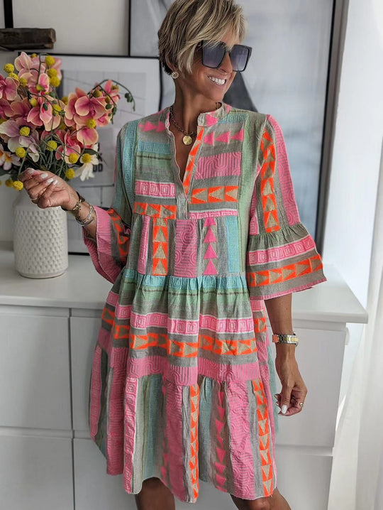 Damen luftiges Boho-Kleid mit eingewebten Mustern und kurzen Ärmeln EB