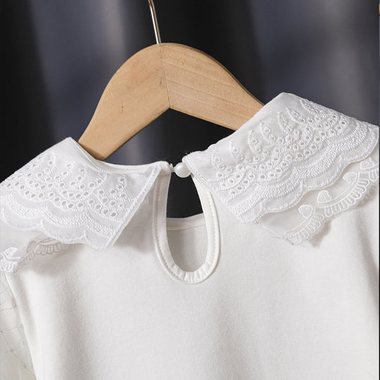 Mädchen modische Bluse mit eleganten Tüllärmeln und kunstvoller Spitzenverzierung EB