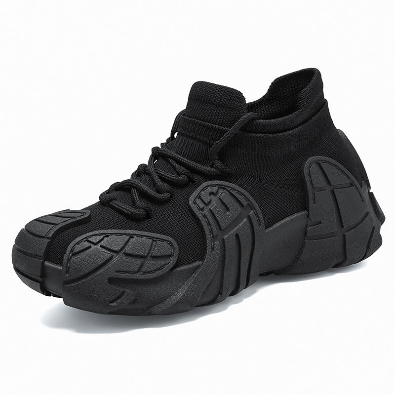 Herren nan massiver Sneaker mit sockenähnlichem Strickschaft, geformten Gummiapplikationen und griffiger Profilsohle EB