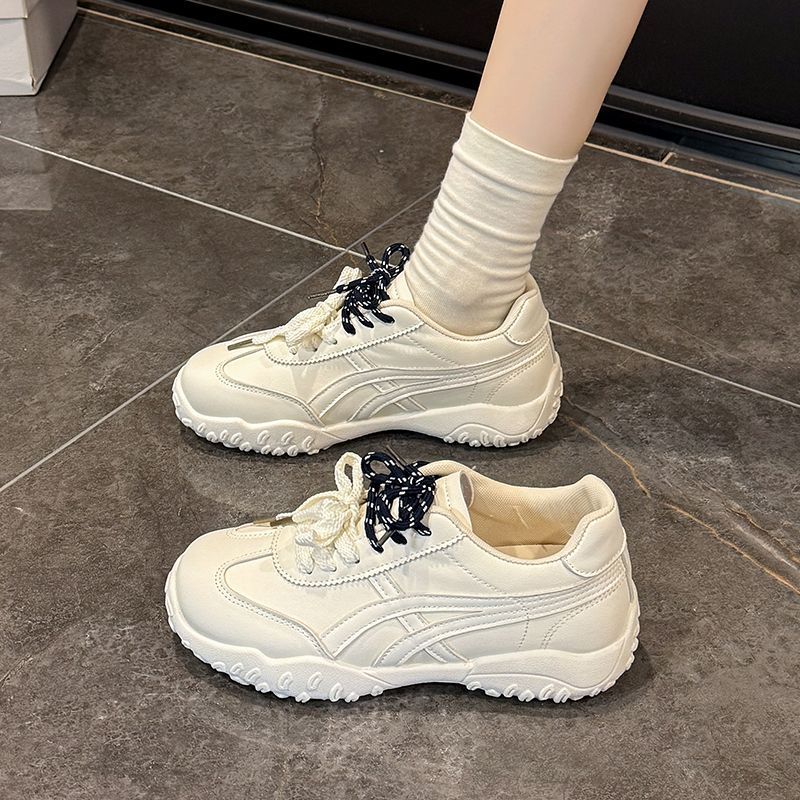 Damen Sportliche Sneaker mit bequemem Schnürsystem und robustem Profil EB