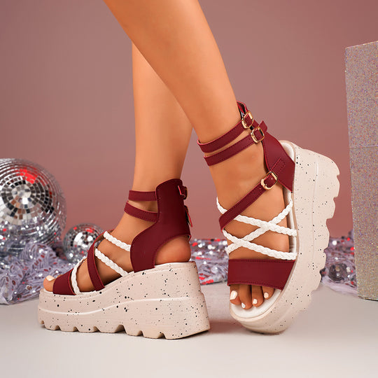Damen Plateau-Sandalen mit geflochtenen Riemen und dekorativen Schnallen EB