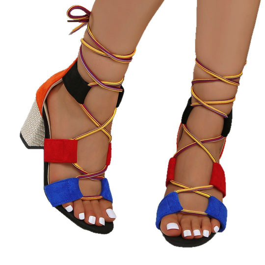 Damen Plateau-Sandaletten mit farbenfrohem Design und glitzerndem Absatz EB