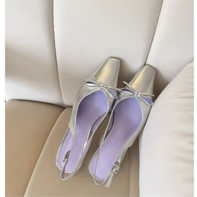 Damen Slingback Pumps mit schimmerndem Obermaterial und zarter Schleifenapplikation EB
