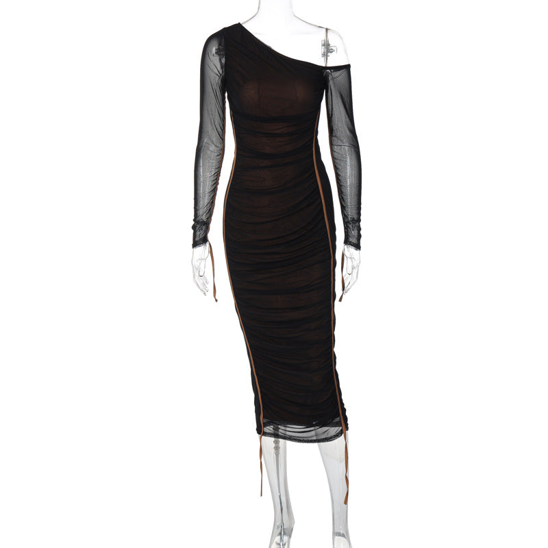 Damen figurbetontes Kleid mit asymmetrischem Ausschnitt und raffinierten Raffungselementen EB