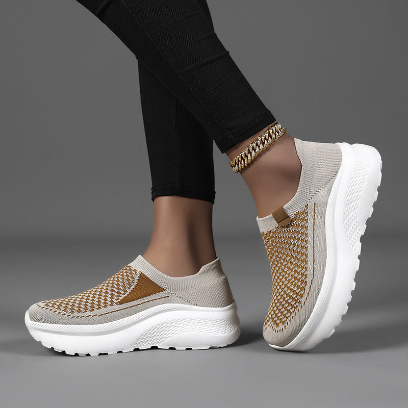 Damen Leichte und atmungsaktive Slip-On Sneakers mit elastischem Schaft EB