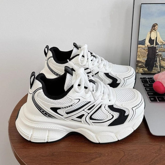 Damen Sportliche Sneakers mit atmungsaktiver Mesh-Oberfläche und dämpfender Sohle EB