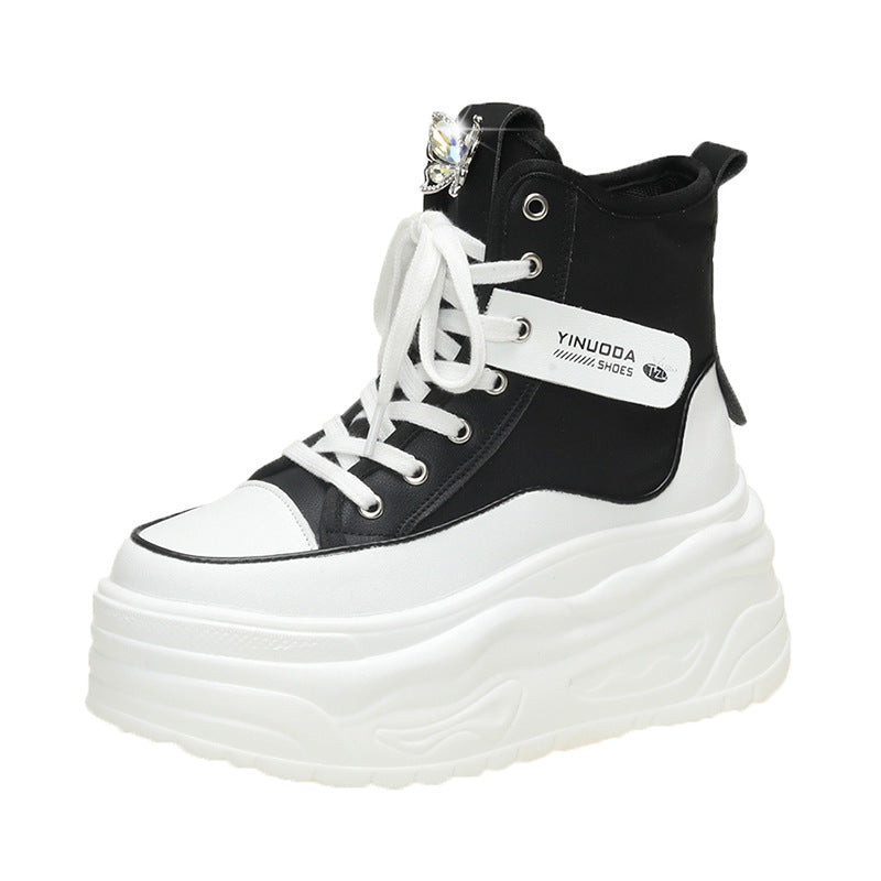 Damen nan Plateau-Sneaker mit hohem Schaft, Schnürung und Schmetterling-Brosche EB