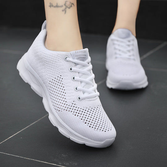 Damen Sportliche Netzsneaker mit atmungsaktivem Obermaterial und dämpfender Sohle EB