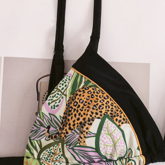 Damen Triangel-Bikini mit tropischem Muster und kontrastierenden Schwarzdetails EB
