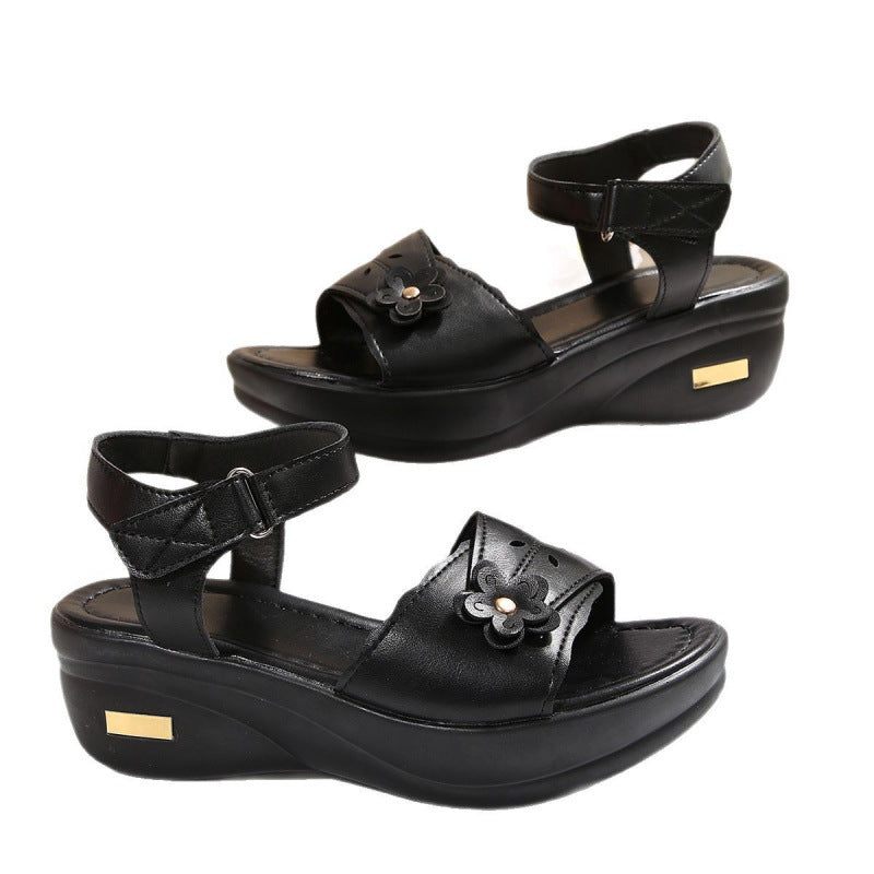 Damen Komfortable Wedge-Sandaletten mit zierlichem Blumenapplikation EB