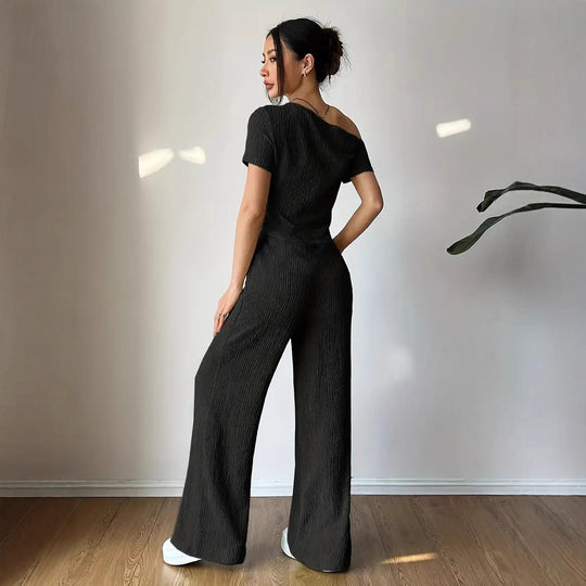 Damen Eleganter Jumpsuit mit asymmetrischem Schnitt und Raffungen EB