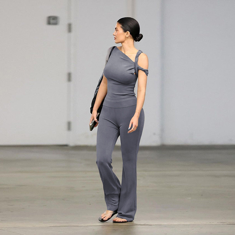 Damen Eleganter Einteiler mit asymmetrischem Schnitt und geschmackvollem Detail EB
