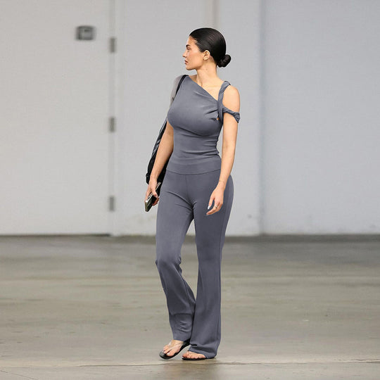 Damen Eleganter Einteiler mit asymmetrischem Schnitt und geschmackvollem Detail EB