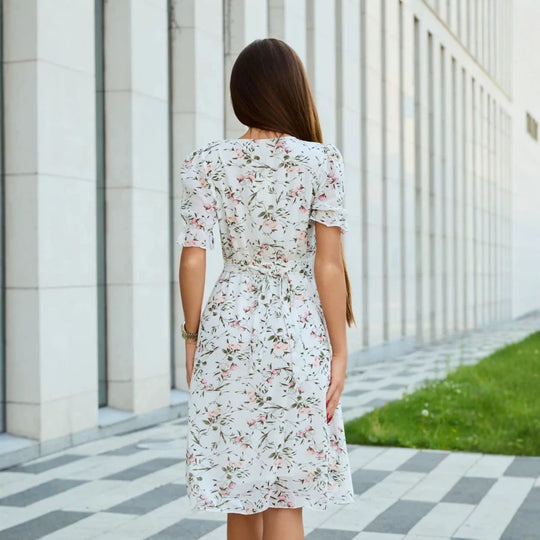 Damen Midi-Kleid mit floralem Design und fließendem Schnitt EB
