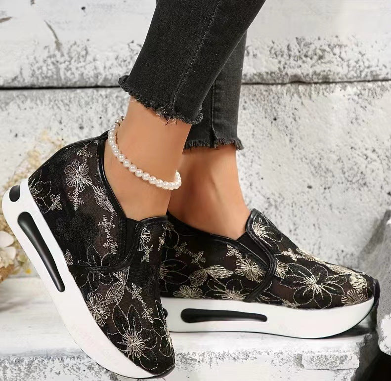 Damen Komfortable Sneaker mit floralem Stickmuster und rutschfester Sohle EB