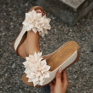 Damen trendige Slip-On Sandalen mit dekorativem Blumendesign EB