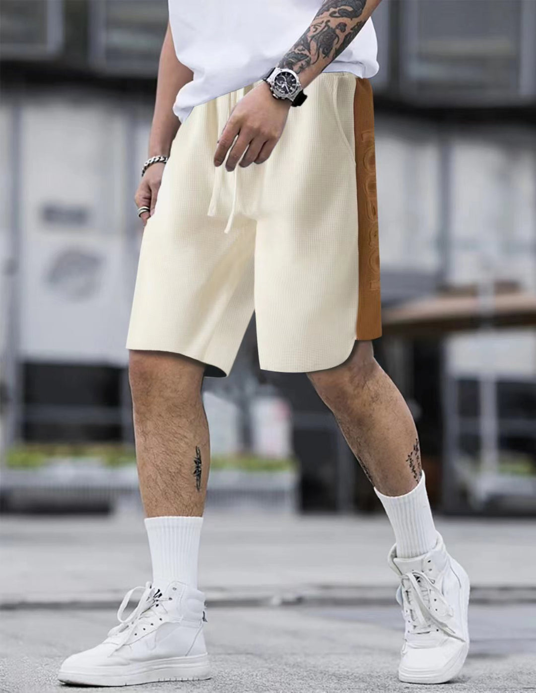 Herren stylische Freizeithose mit atmungsaktiver Struktur und seitlichen Kontraststreifen EB