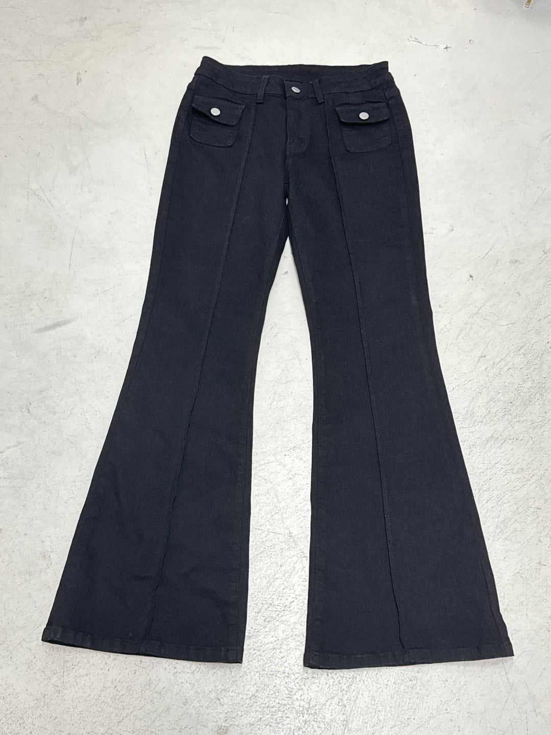 Damen Hochtaillierte Flared Jeans mit praktischen Taschen EB