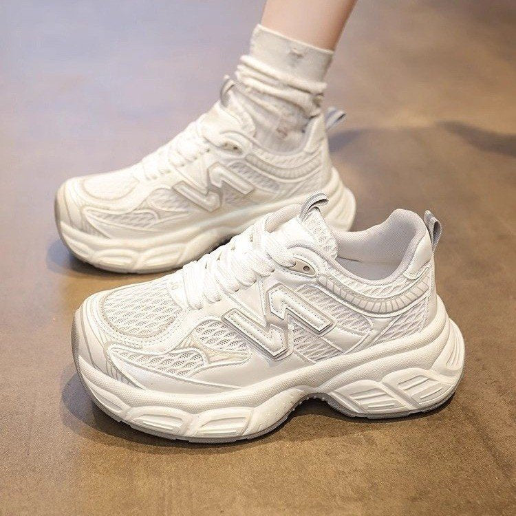 Damen Sportliche City-Sneaker mit atmungsaktiver Netzstruktur und komfortabler Dämpfung EB