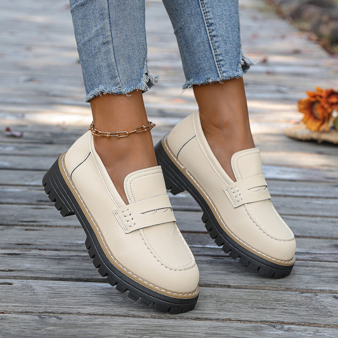 Damen robuste Loafer mit markanter Profilsohle, weichem Veloursoptik-Obermaterial und gepolstertem Komfortfußbett EB
