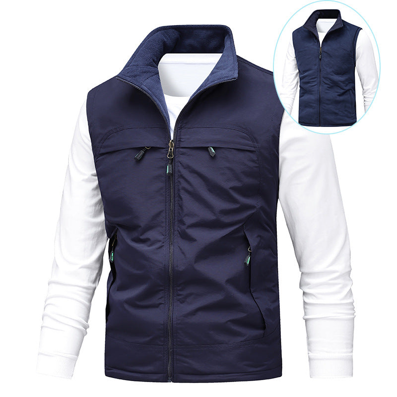 Herren Angler- und Reiseweste mit perforiertem Innenfutter, verdeckten Reißverschlusstaschen und verstellbarem Saum EB