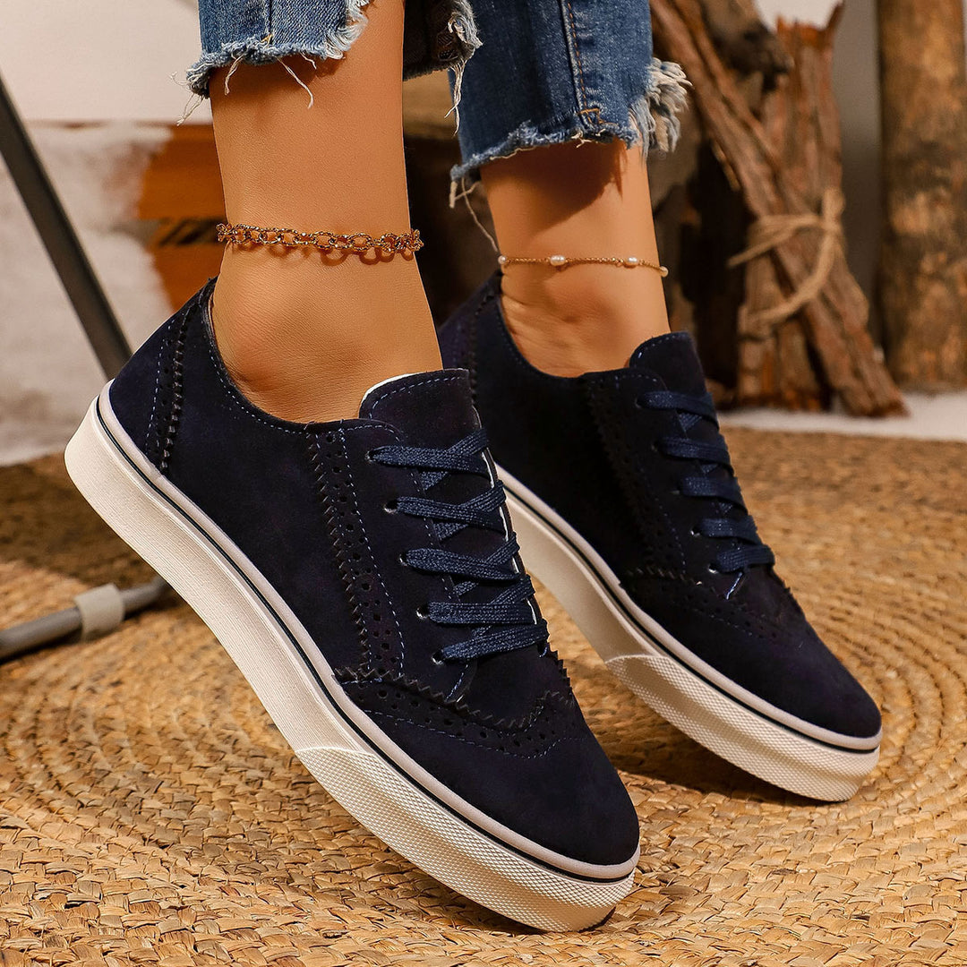 Damen Modische Sneakers mit hochwertigem Wildleder-Obermaterial und stilvollen Details EB