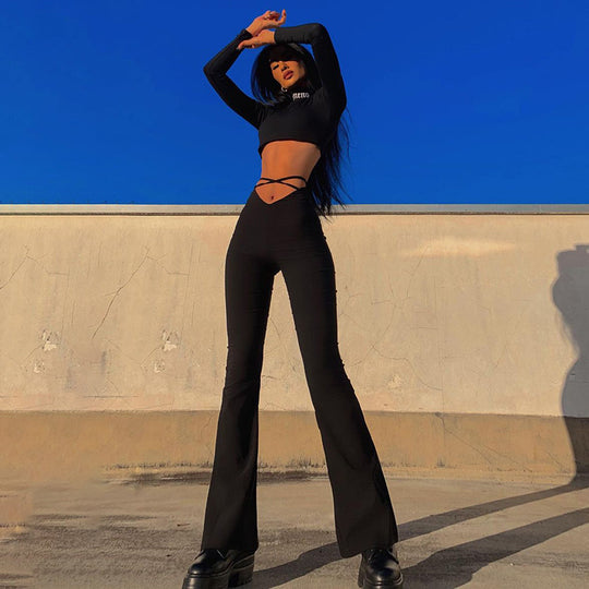 Damen enganliegendes Set mit Cross-Over-Details EB