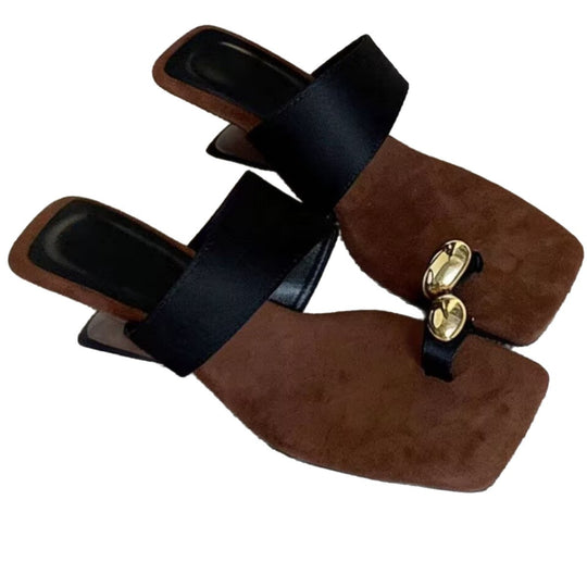 Damen Elegante Sandalen mit dekorativem Goldakzent und komfortablem Fußbett EB