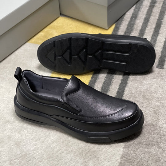 Damen Bequeme Slip-On Schuhe mit rutschfester Sohle und elegantem Design EB