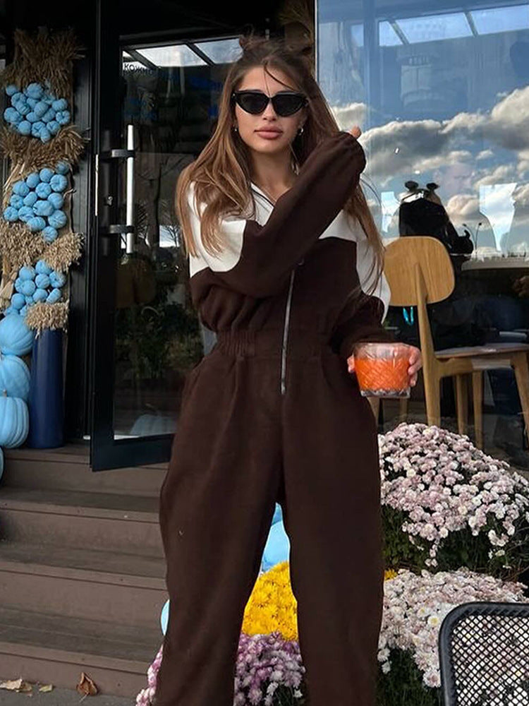 Damen modern geschnittener Zip-Hoodie und High-Waist Jogginghose Set EB