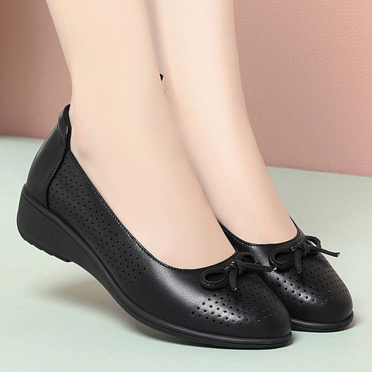 Damen Ballerinas mit perforierter Oberfläche und komfortablem Blockabsatz EB