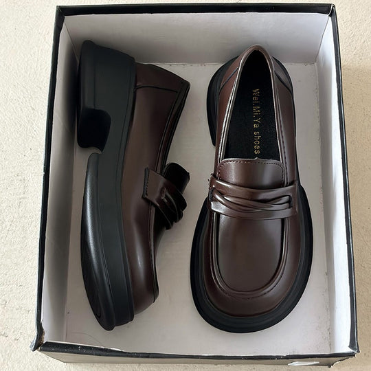Damen Stilvolle Loafers mit robuster Plateausohle EB