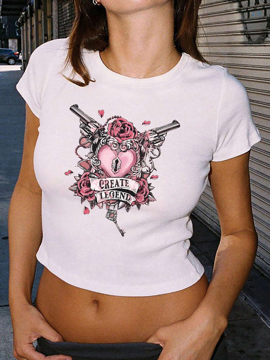 Damen Crop-Top mit auffälligem Schriftzug EB