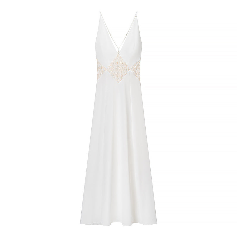 Damen Langarm Maxi-Kleid mit raffiniertem V-Ausschnitt und kunstvollem Spitzenbesatz EB