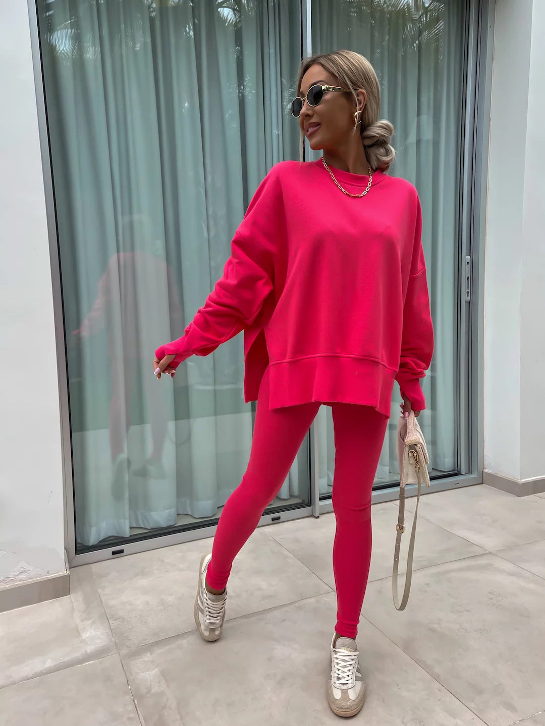 Damen komfortables Oversize-Lounge-Set mit langem Sweatshirt, gerippten High-Waist-Leggings und verlängerten Bündchen EB