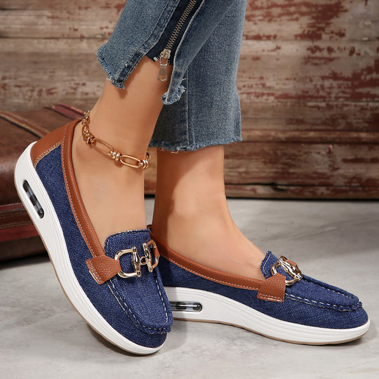 Damen Slip-On Sneaker mit modischem Metallakzent EB