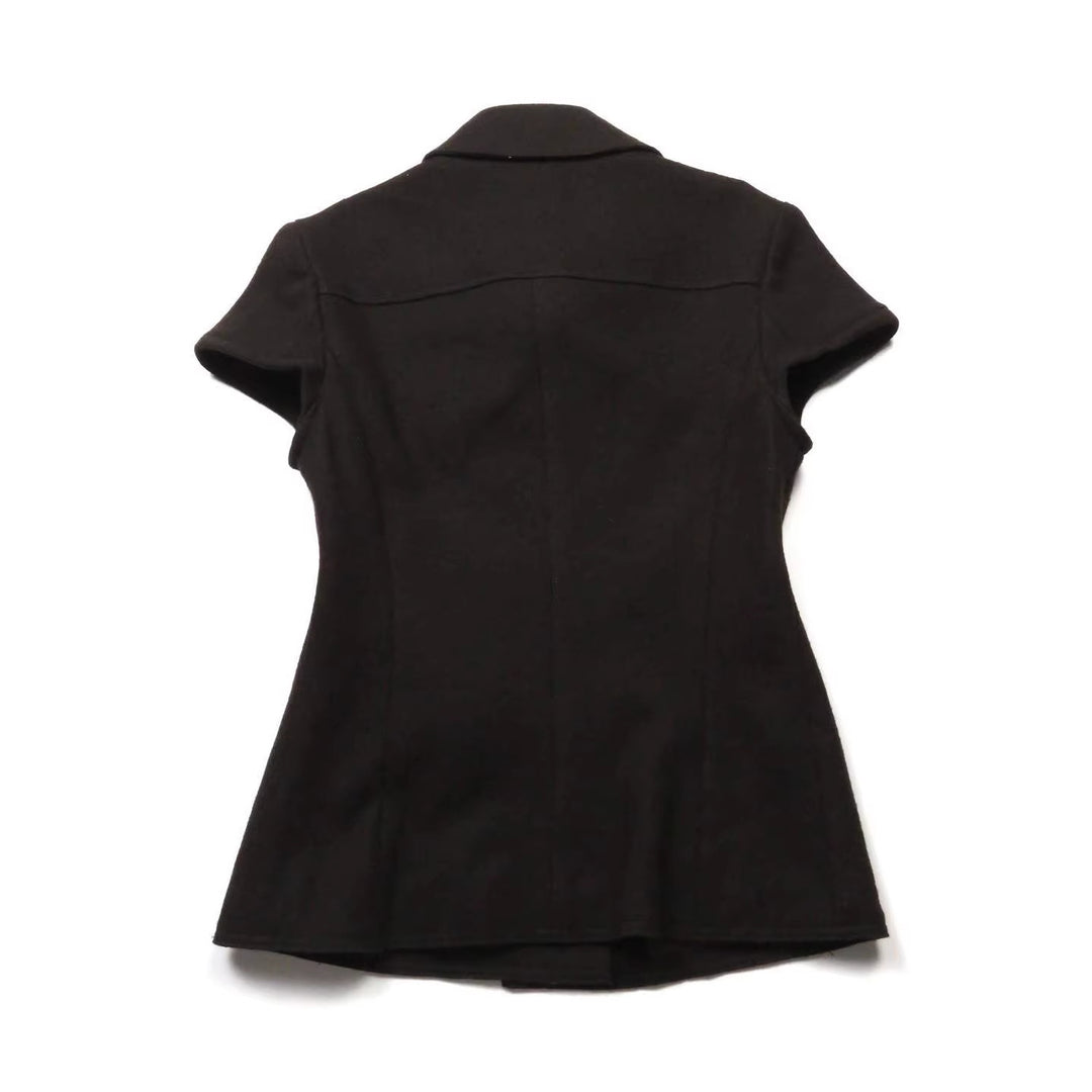 Damen Figurumspielende Kurzarmjacke mit Knopfdetails EB