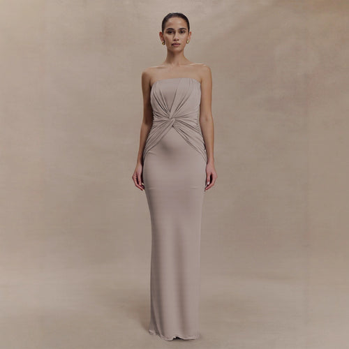 Damen Elegantes Minimalistisches Abendkleid mit Raffungen EB