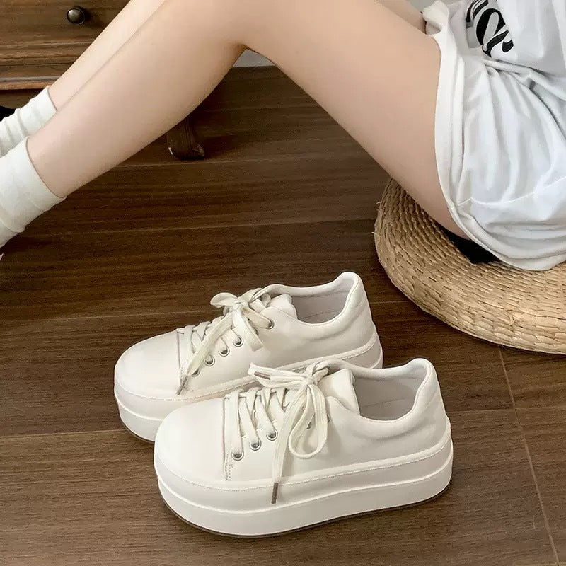 Damen Plateau-Sneaker mit modischem Design und bequemer Dämpfung EB