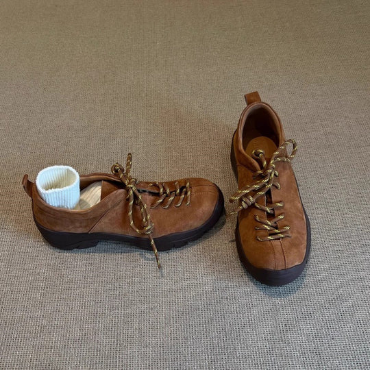 Damen Sportliche Sneaker mit samtiger Wildlederoberfläche und rutschfester Sohle EB