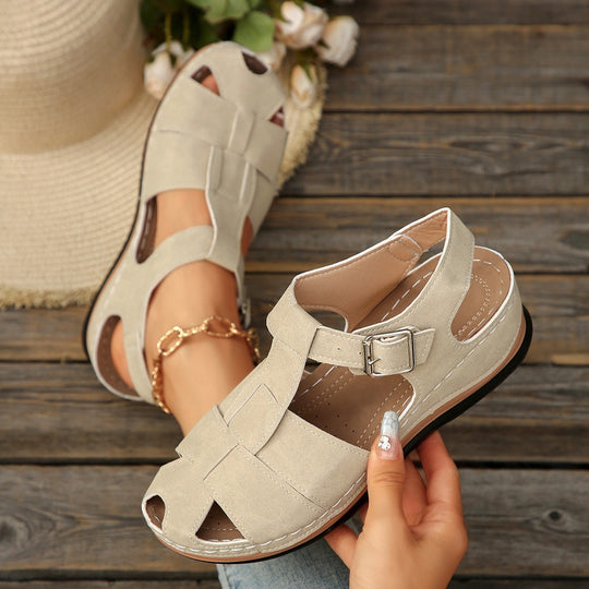 Damen Offene Sandalen mit verstellbarem Riemendesign und stylischem Cut-out EB