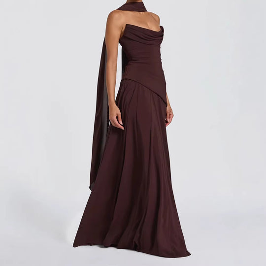 Damen elegantes maxikleid mit schulterfreiem Design und raffinierten Drapierungen EB