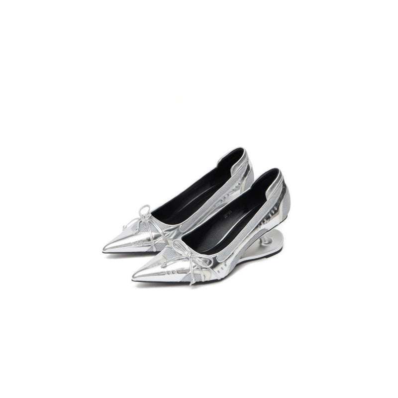 Damen elegante High Heel Ballerinas mit glänzender Oberfläche und Rüschendetail EB