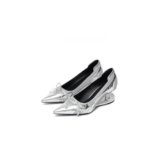Damen elegante High Heel Ballerinas mit glänzender Oberfläche und Rüschendetail EB