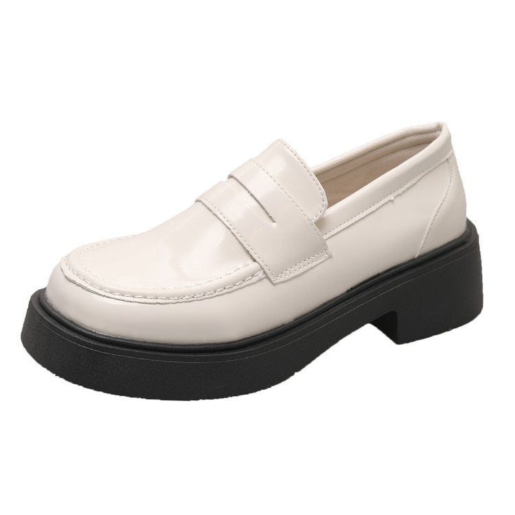 Damen modische Slip-On Loafer mit robustem Sohlenprofil und eleganter Lederausstattung EB