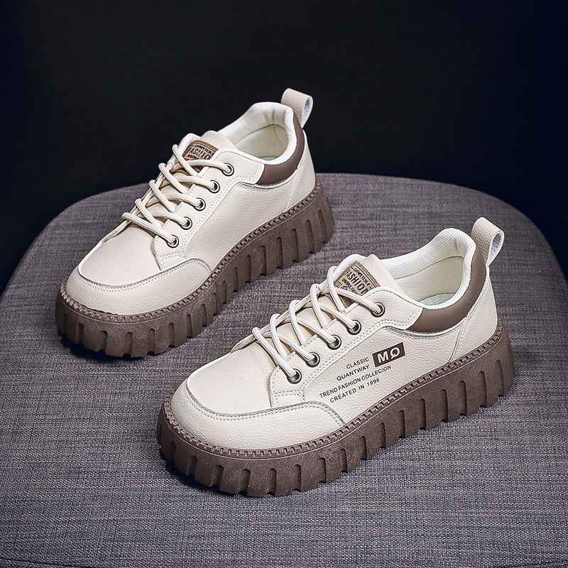 Damen Plattform Sneakers mit modischer Gummi-Laufsohle und atmungsaktivem Obermaterial EB